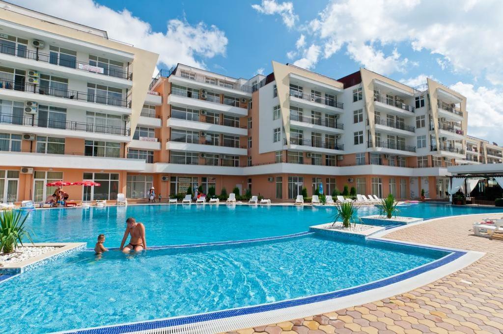 Ferienwohnung Grand Kameliq Slantschew brjag Exterior foto